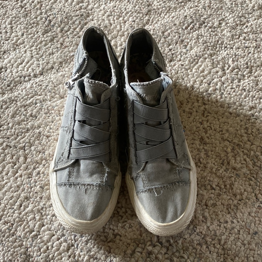 Blowfish shoes Women’s Size 8